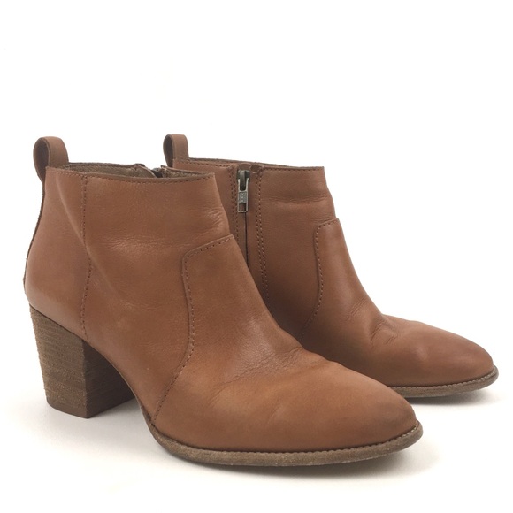 Madewell Shoes - Madewell tan leather ankle boot bootie Brenner